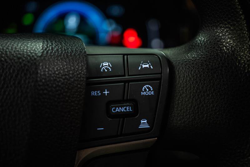 Used 2025 Toyota Camry LE FWD image 18