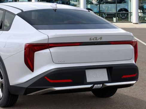 New 2026 Kia K4 LXS image 13