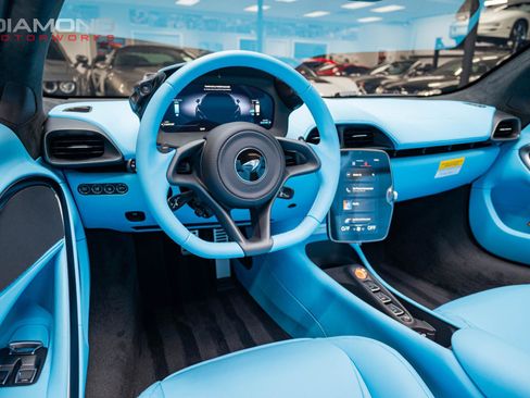 Used 2026 McLaren Artura Spider RWD image 93