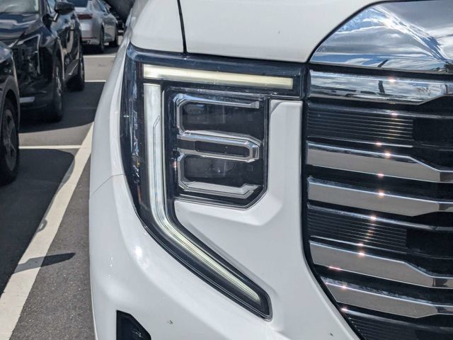 Used 2025 GMC Sierra 1500 SLT AWD/4WD image 9
