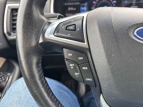 Used 2018 Ford Edge SEL w/ Equipment Group 201A AWD/4WD image 21