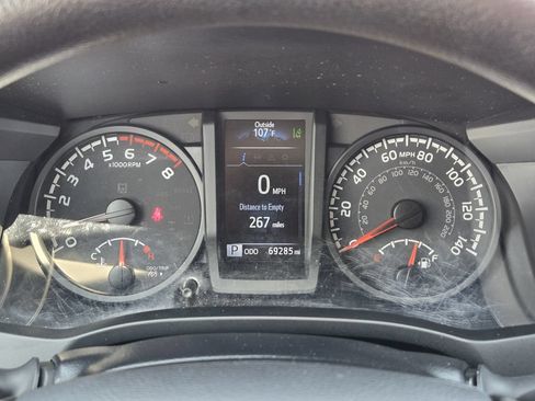 Used 2023 Toyota Tacoma SR RWD image 17