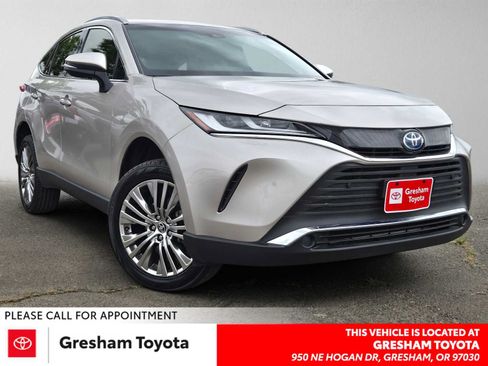 Used 2022 Toyota Venza XLE AWD/4WD image 1