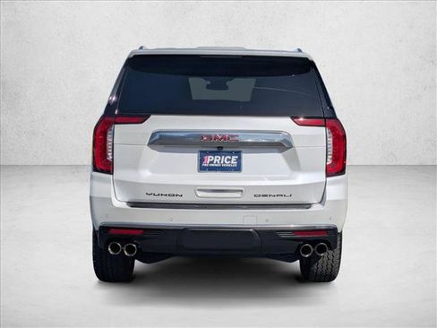 Used 2024 GMC Yukon Denali image 7