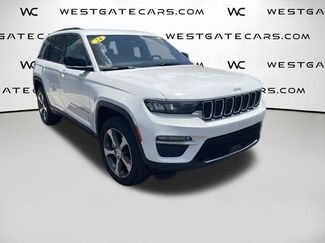 New 2024 Jeep Grand Cherokee Limited w/ Black Appearance Package video 2