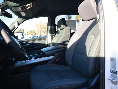 New 2026 RAM 1500 4x4 Crew Cab image 18