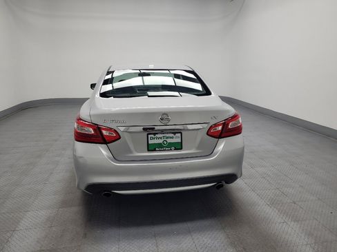 Used 2017 Nissan Altima 2.5 SV image 6