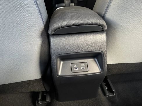 Used 2026 Toyota Corolla SE FWD image 36