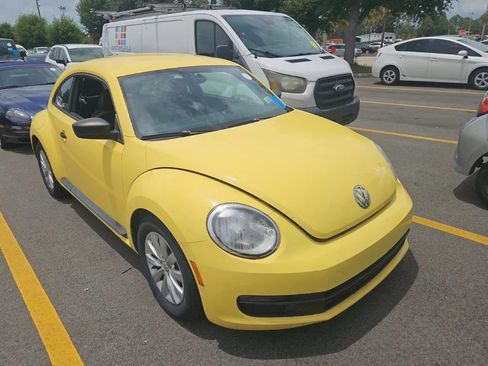 Used 2015 Volkswagen Beetle 1.8T FWD image 6