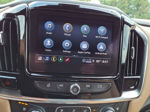 Used 2023 Chevrolet Traverse Premier AWD/4WD image 4