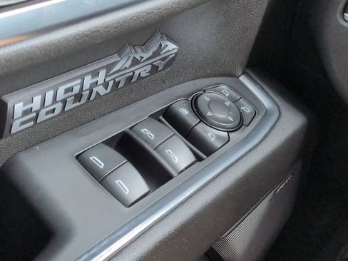 Used 2024 Chevrolet Silverado 1500 High Country w/ Midnight Edition AWD/4WD image 26