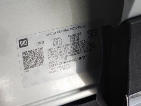 Used 2022 Chevrolet Bolt EUV Premier w/ Sun & Sound Package image 36