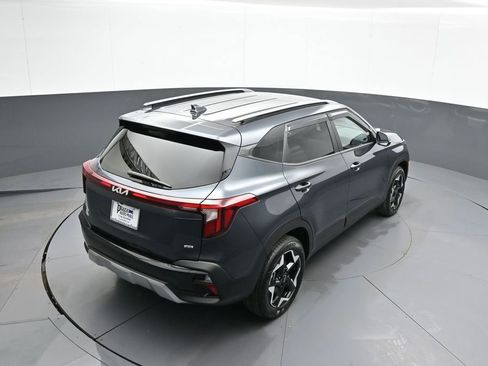 Used 2025 Kia Seltos S AWD/4WD image 37