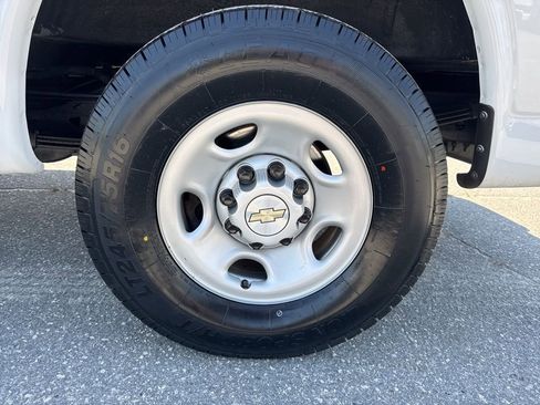 Used 2023 Chevrolet Express 2500 w/ Driver Convenience Package RWD image 22