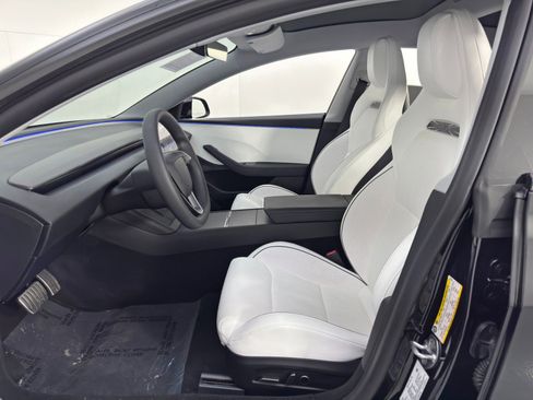 Used 2024 Tesla Model 3 Performance image 17