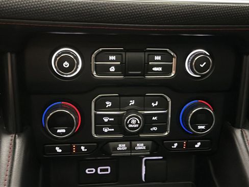 Used 2024 Chevrolet Tahoe RST w/ Sport Performance Package image 30