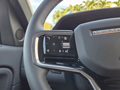 New 2025 Land Rover Discovery Sport S image 21