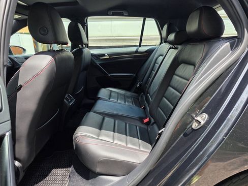 Used 2016 Volkswagen GTI SE w/ Lighting Package (SEL) FWD image 28