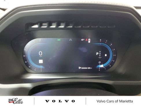 New 2025 Volvo XC90 B6 Core w/ Climate Package image 28