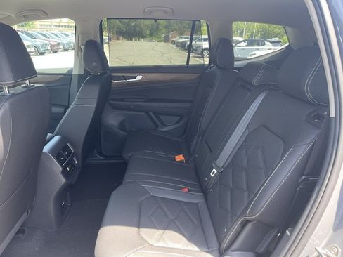 New 2026 Volkswagen Atlas SE AWD/4WD image 11