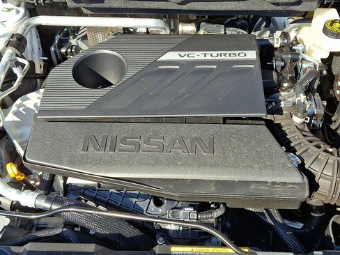 Certified 2025 Nissan Rogue SV image 26