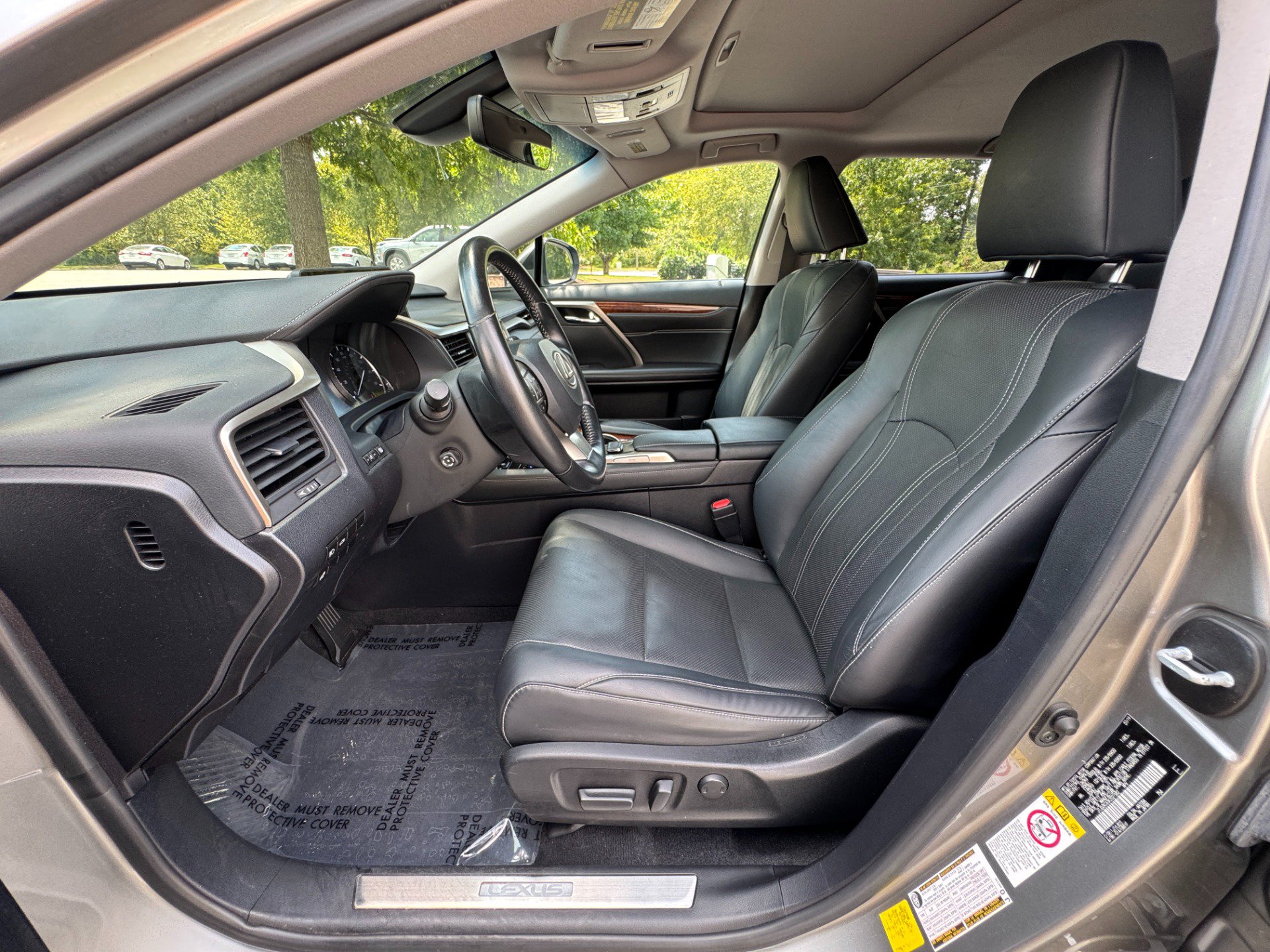 Used 2019 Lexus RX 350L AWD image 28