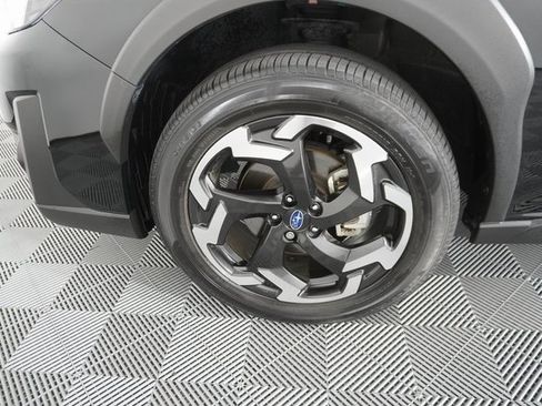 Used 2023 Subaru Crosstrek 2.5i Limited w/ Moonroof Package image 17