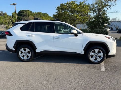 Used 2020 Toyota RAV4 XLE FWD image 8