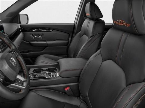 New 2025 Honda Pilot TrailSport image 6