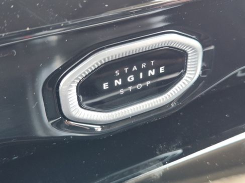 New 2026 Jeep Grand Cherokee L Limited AWD/4WD image 17