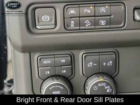 Used 2024 Chevrolet Tahoe High Country AWD/4WD image 39