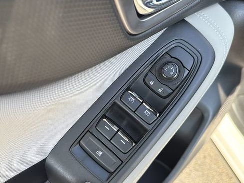 Used 2024 Subaru Forester Premium AWD/4WD image 22