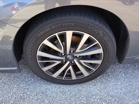 Used 2018 Subaru Legacy 2.5i Premium image 4