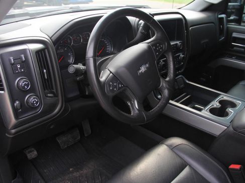 Used 2018 Chevrolet Silverado 1500 LTZ Z71 w/ Centennial Edition image 29