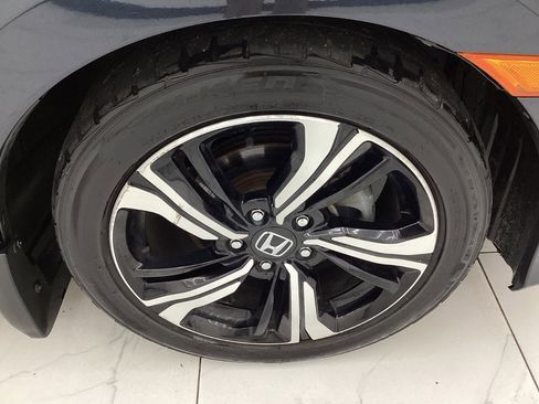 Used 2017 Honda Civic Touring image 50