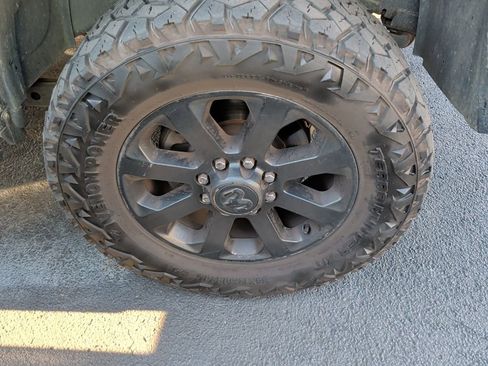 Used 2021 RAM 2500 Laramie w/ Night Edition image 8