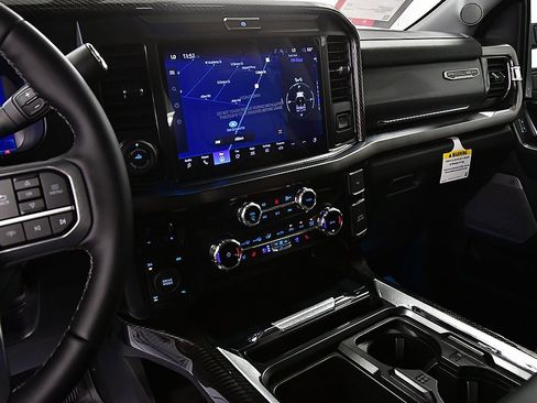 New 2025 Ford F250 Lariat w/ Lariat Ultimate Package image 24