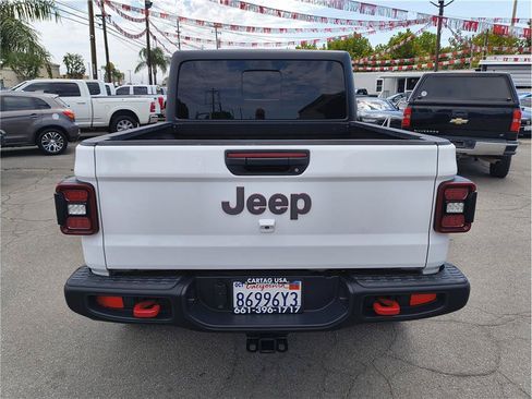 Used 2020 Jeep Gladiator Rubicon w/ LED Lighting Group AWD/4WD image 11
