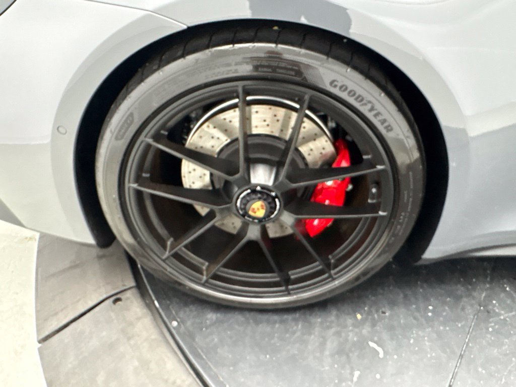 Certified 2025 Porsche 911 Carrera 4 GTS AWD/4WD image 16