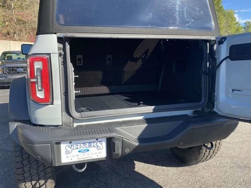 Certified 2022 Ford Bronco Badlands w/ Sasquatch Package image 12