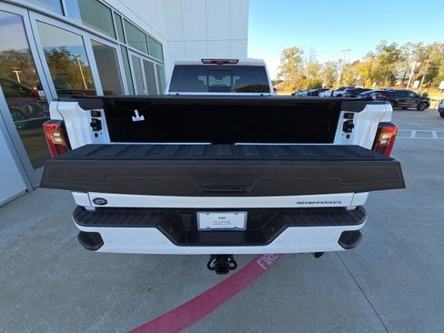 Used 2024 GMC Sierra 2500 Denali w/ Denali Reserve Package image 38