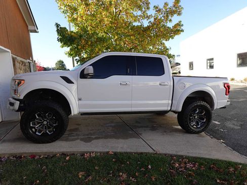 Used 2019 Ford F150 Raptor w/ Equipment Group 802A Luxury image 4
