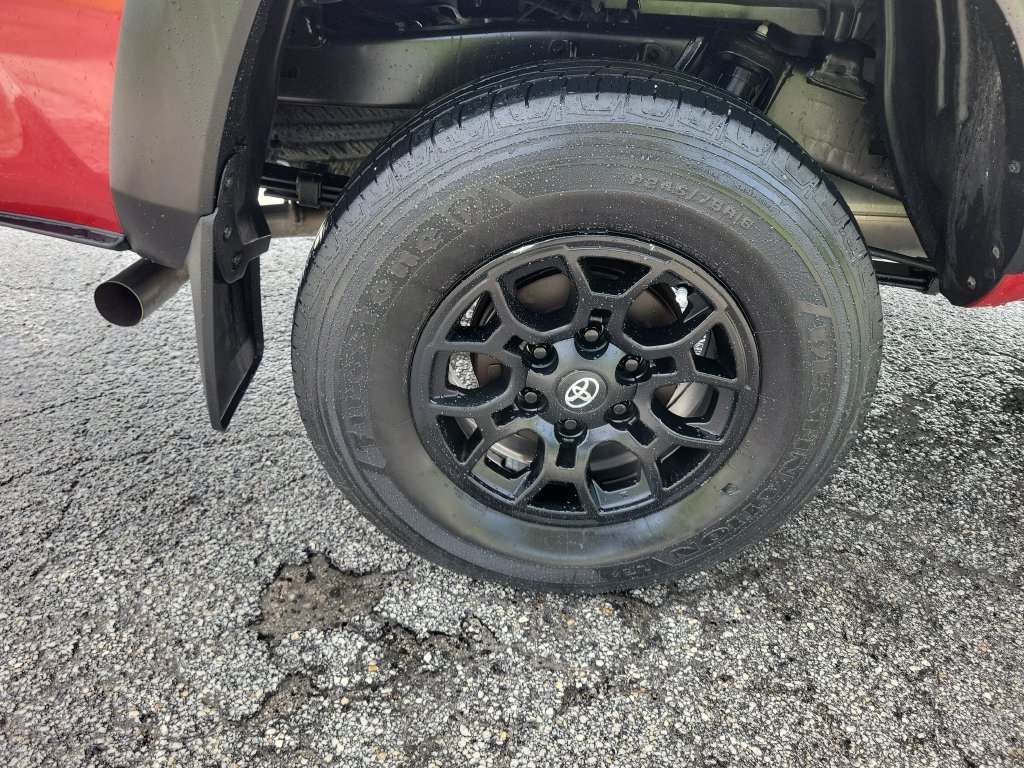 Certified 2023 Toyota Tacoma SR5 RWD image 30