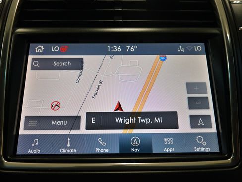 Used 2019 Lincoln Nautilus Select AWD/4WD image 14