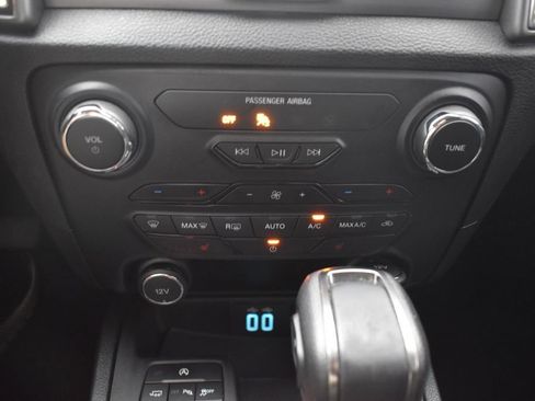 Used 2019 Ford Ranger XLT w/ Equipment Group 302A Luxury AWD/4WD image 19