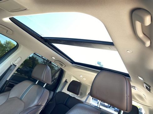 Used 2025 Honda Pilot Elite image 29