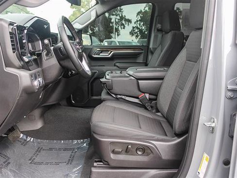 Used 2024 GMC Sierra 1500 Elevation image 17