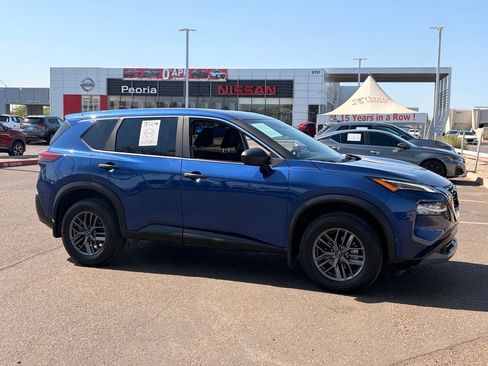 Used 2023 Nissan Rogue S FWD image 6