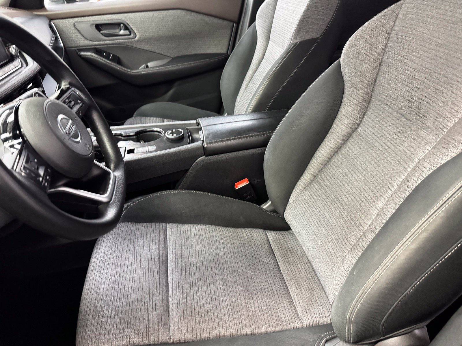 Used 2021 Nissan Rogue S AWD/4WD image 10
