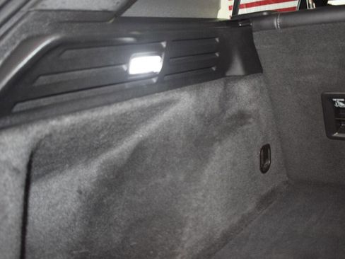 Used 2020 Cadillac XT4 Premium Luxury image 18